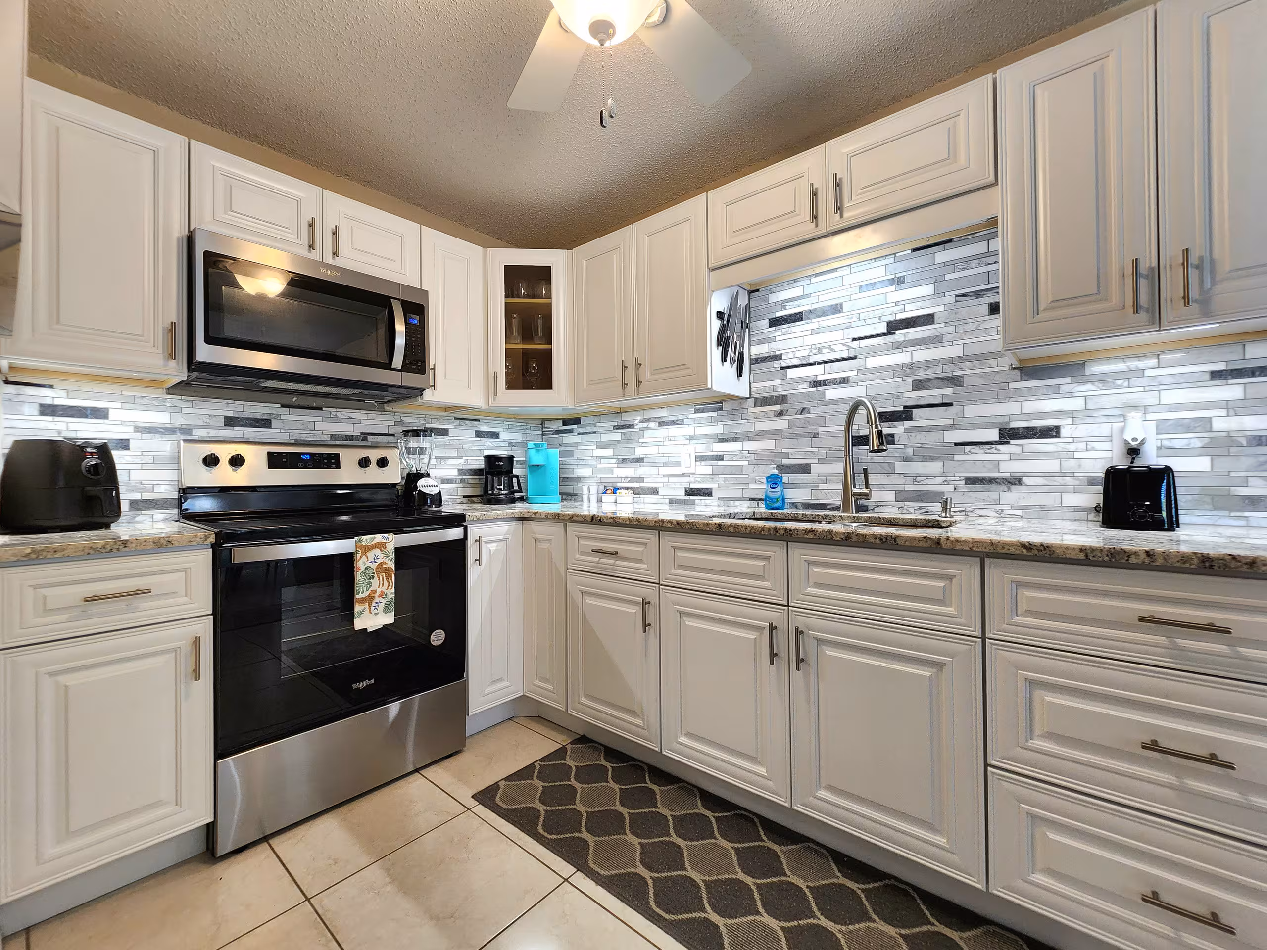 Beautiful vacation rental kitchen managed by Rocket View Properties
